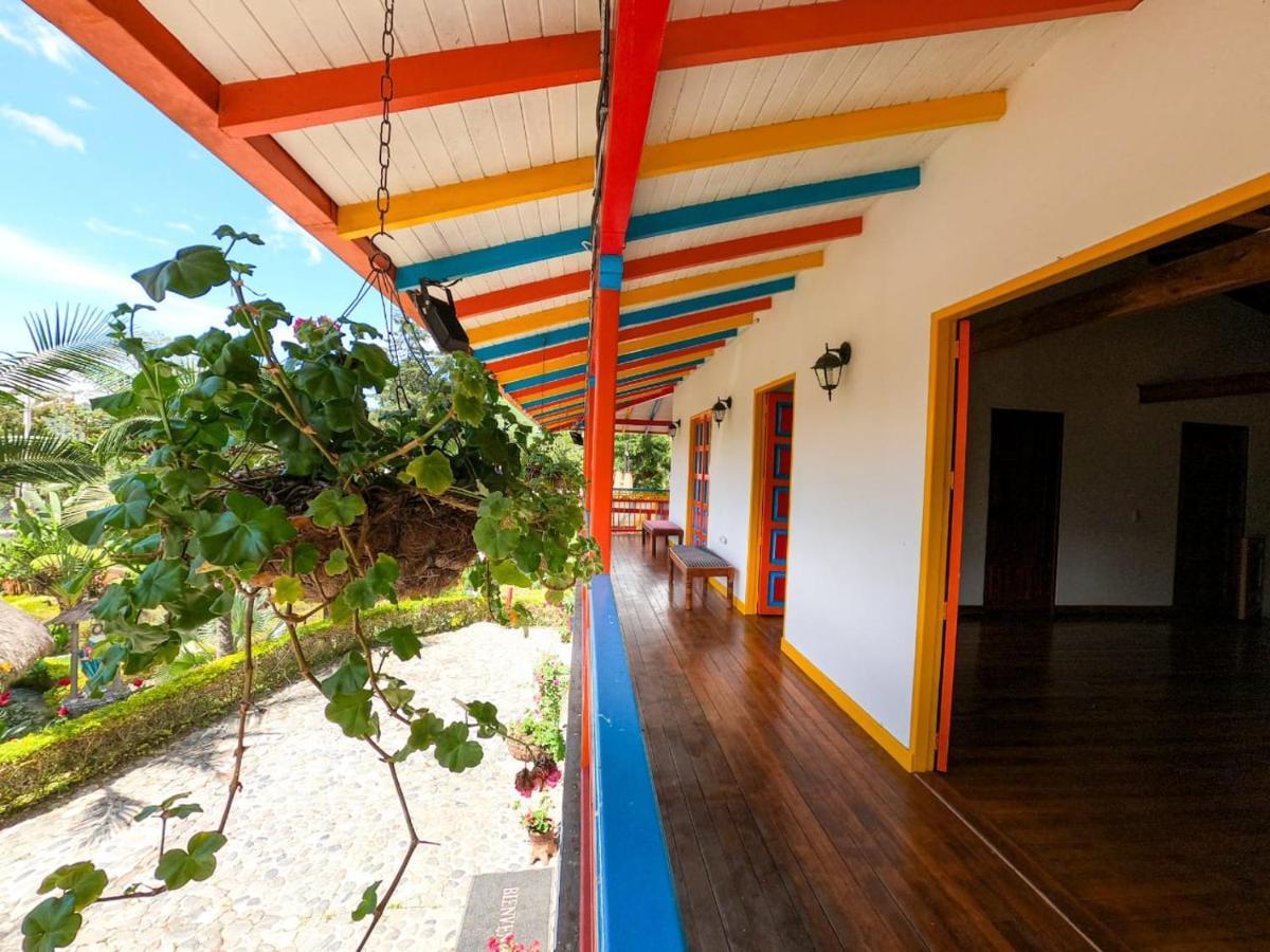Hosteria El Paraiso Hotel Jardín Exterior photo