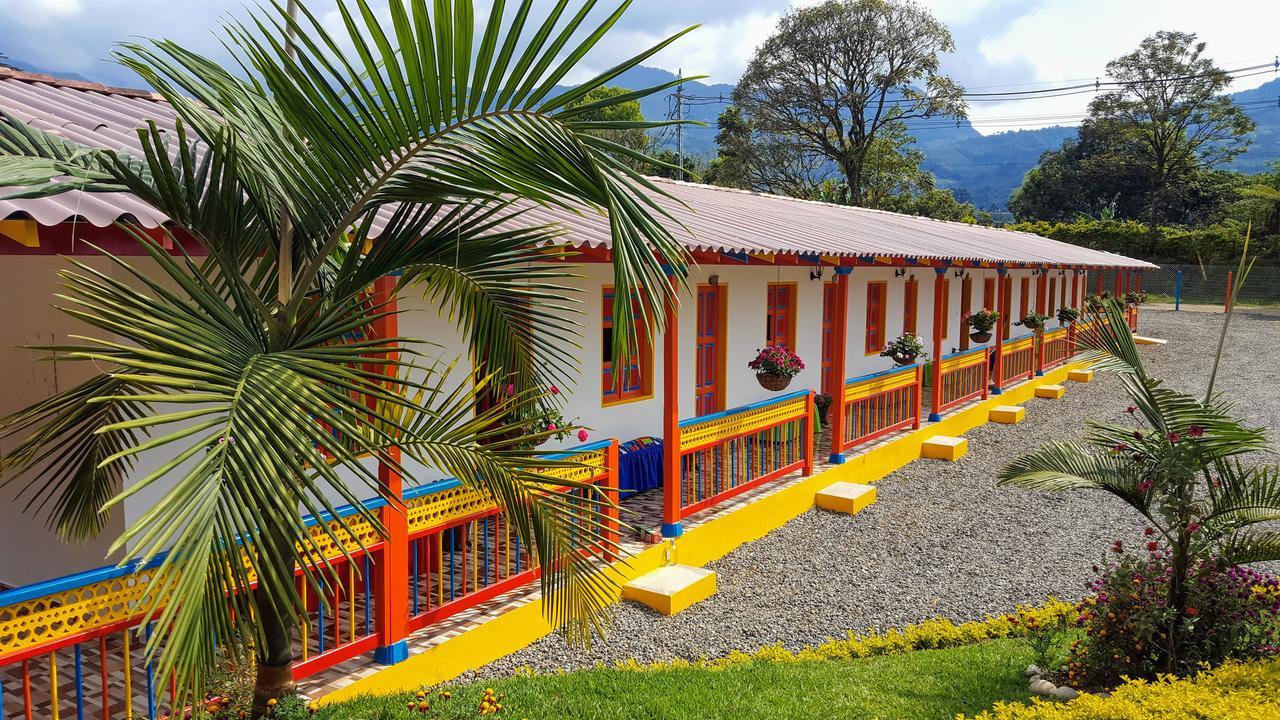 Hosteria El Paraiso Hotel Jardín Exterior photo