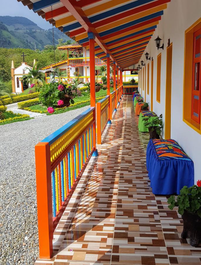 Hosteria El Paraiso Hotel Jardín Exterior photo